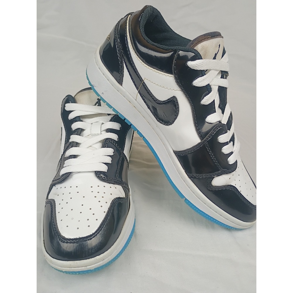 Jordan 1 Low Black White Patent Blue Sole Kids Shoes 386611-020 Size 3.5Y